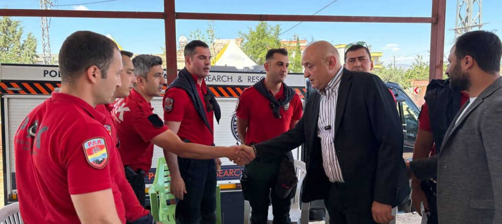 11 Gündür Kayıp: CHP’li Vekil Onur Özdemir İçin Sahada