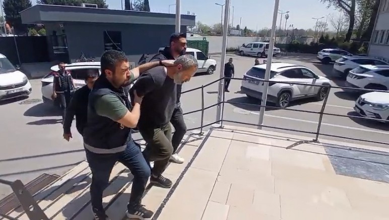 52 Farklı Suç Kaydı Bulunan Firari Yakalandı!