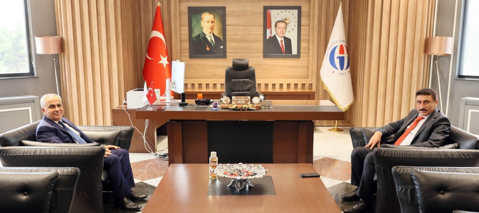 7 Aralık Üniversitesi Rektörü Akman’dan Rektör Doğan'a ziyaret