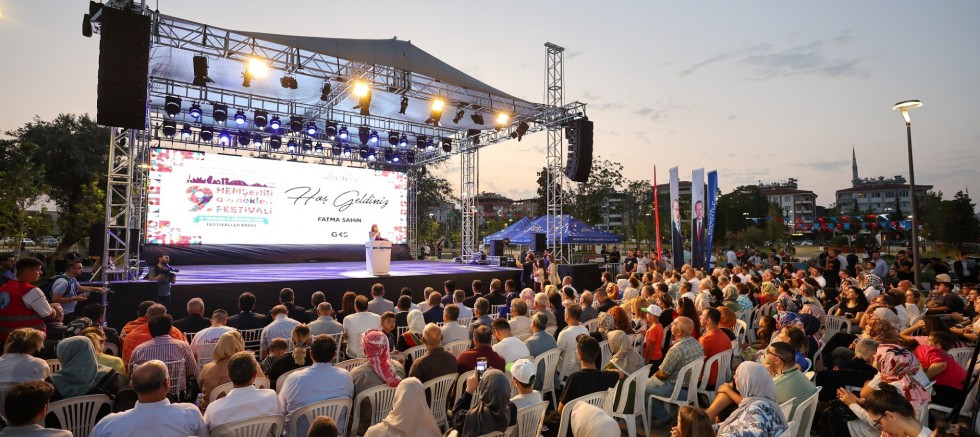 9. HEMŞEHRİ DERNEKLERİ FESTİVALİ'NİN RESMİ AÇILIŞI YAPILDI