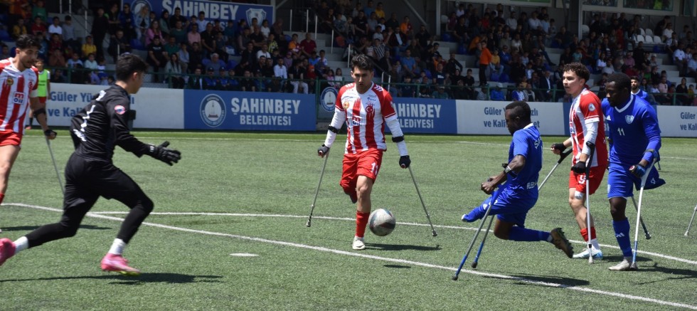 ADIM ADIM ŞAMPİYONLUĞA 2-1