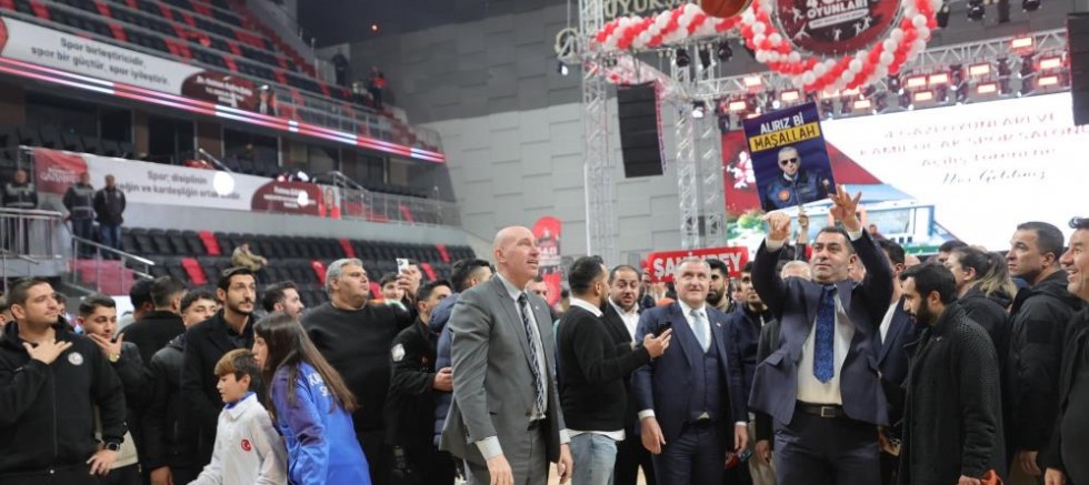 AK Parti Gaziantep Milletvekili Bozgeyik: "Gaziantep sporla büyüyor"