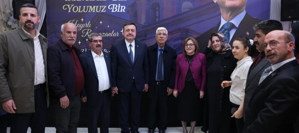 AK PARTİ GAZİANTEP’TE STK’LARLA İFTAR BULUŞMASI GERÇEKLEŞTİRİLDİ