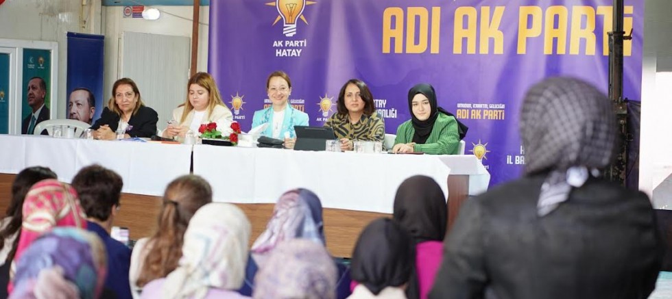 AK Parti Kadın Kolları'ndan Hatay'a çıkarma