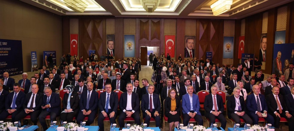 AK PARTİ YEREL YÖNETİMLER BÖLGE TOPLANTISI GAZİANTEP’TE GERÇEKLEŞTİ