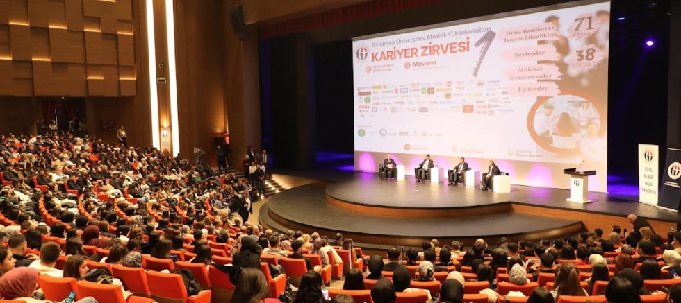 AKINCI: “MESLEKİ EĞİTİM GELECEĞİN EKONOMİSİNİN ANAHTARIDIR”