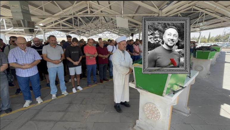 Aksaray'da sert iniş sonucu ölen paraşütçü Gaziantep'te son yolculuğuna uğurlandı