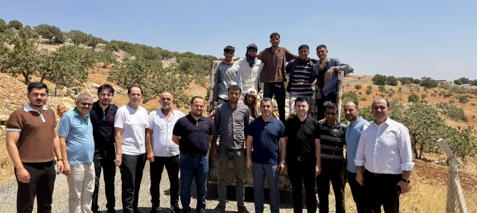Araban’da Fıstık Hasadı Ziyareti: Bünyamin Bozgeyik, İşçilerle Bir Araya Geldi