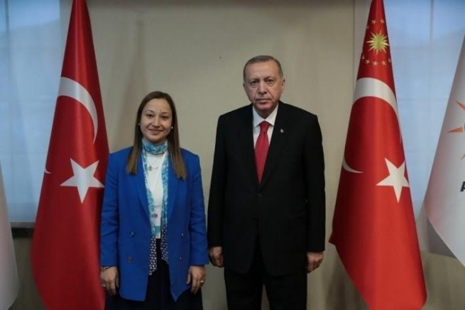   BAKBAK'TAN AK PARTİNİN KURULUŞ YILDÖNÜMÜ VURGUSU: "TÜRKİYE YÜZYILI'NI İNŞA EDİYORUZ"