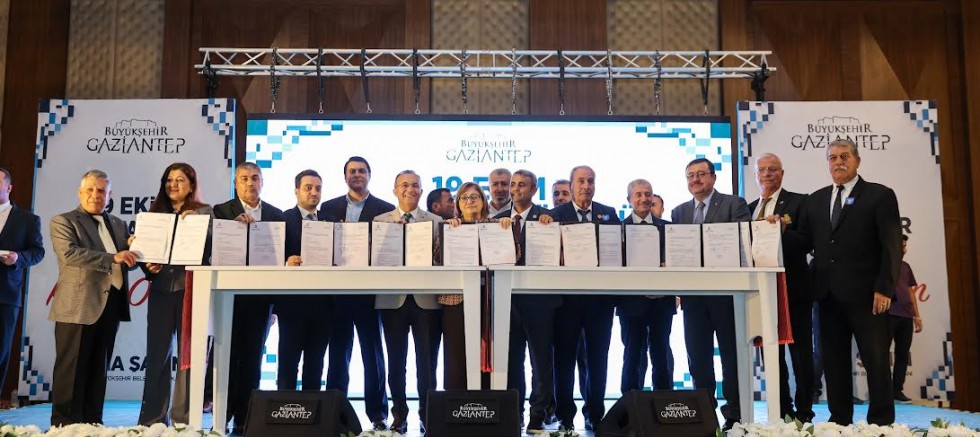 BAŞKAN FATMA ŞAHİN’DEN MUHTARLAR İÇİN KONUT MÜJDESİ