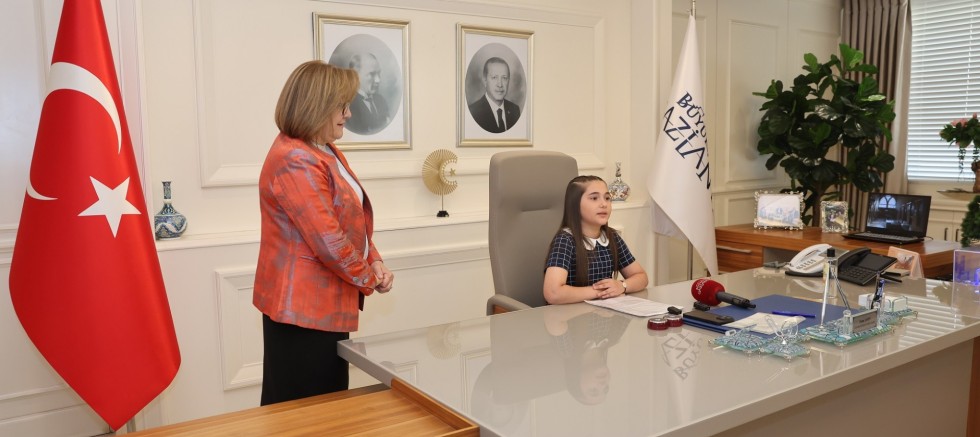 BAŞKAN ŞAHİN MAKAMINI MİNİK AZRA’YA DEVRETTİ