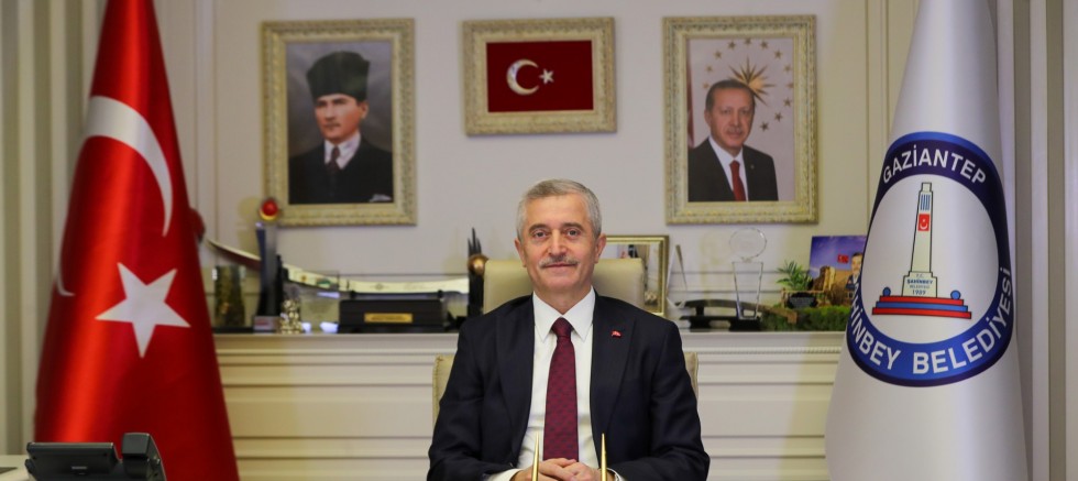 BAŞKAN TAHMAZOĞLU’DAN ANNELERE ÖZEL HEDİYE