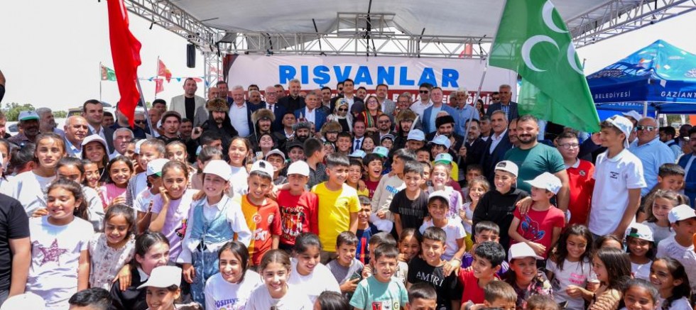 Başkan Yılmaz’a Rışvanlardan sevgi seli