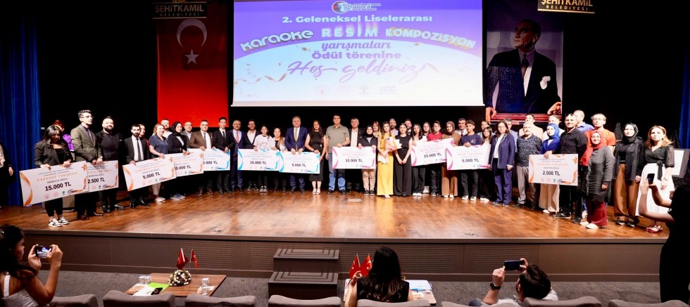 BAŞKAN YILMAZ, BAŞARILI ÖĞRENCİLERİ ÖDÜLLENDİRDİ