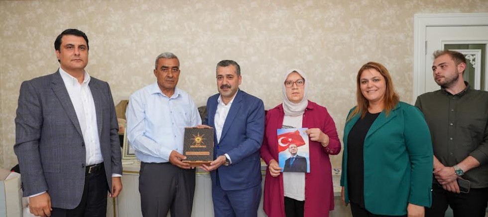 BAŞKAN YILMAZ’DAN ANLAMLI ZİYARETBAŞKAN YILMAZ’DAN ANLAMLI ZİYARET