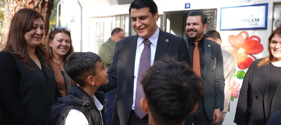 BAŞKAN YILMAZ’DAN MAHALLE ZİYARETLERİ: “ŞEHİTKAMİL İÇİN ÇALIŞMAYA DEVAM”