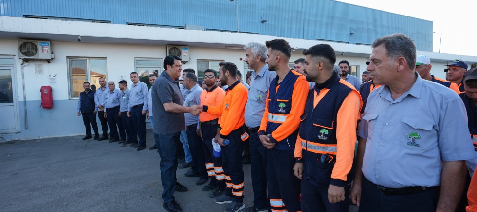 BAŞKAN YILMAZ, PERSONELLE BAYRAMLAŞTI