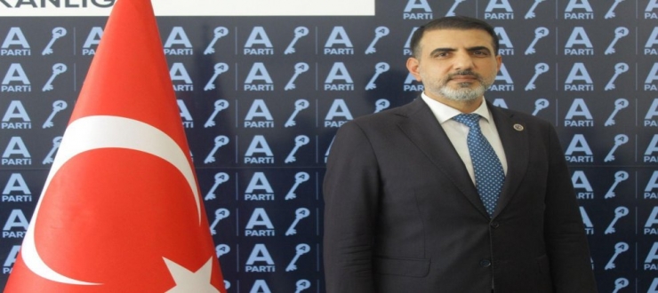 “BORÇLA AYAKTA KALAN EKONOMİ ALARM VERİYOR: TÜRKİYE FİNANSAL KIRILGANLIK EŞİĞİNDE”