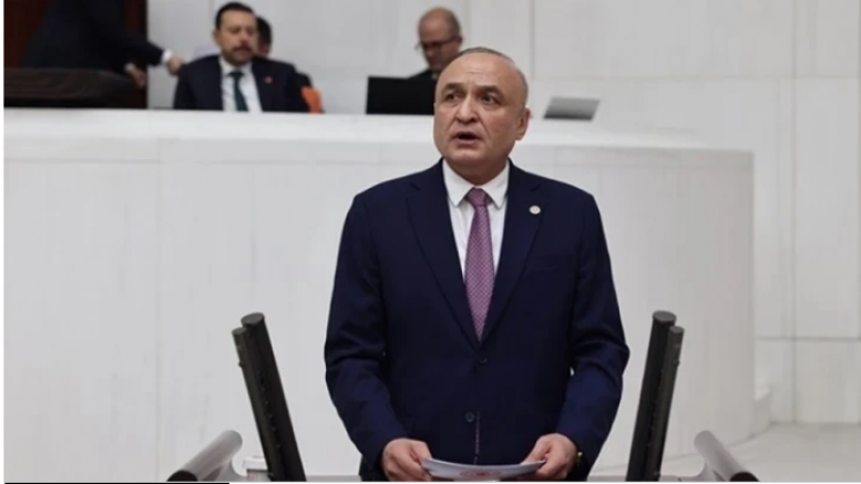 Bu Yol Neden Bitmiyor?” CHP’li Meriç Yavuzeli–Araban–Besni Yolunu Meclis’e Taşıdı