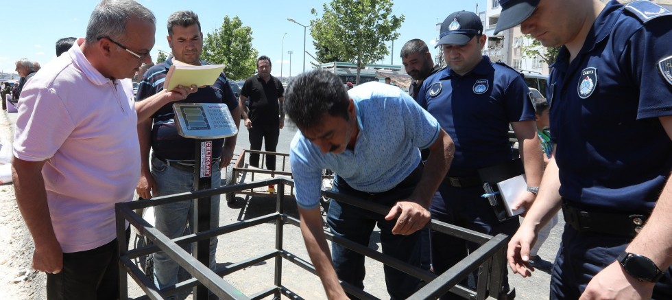 Büyükşehir’den kurban denetimi ve temizlik seferberliği