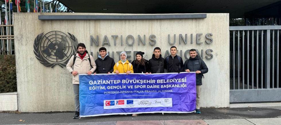 BÜYÜKŞEHİR, GENÇLERE AVRUPA GEZİSİNİN KAPISINI AÇIYOR