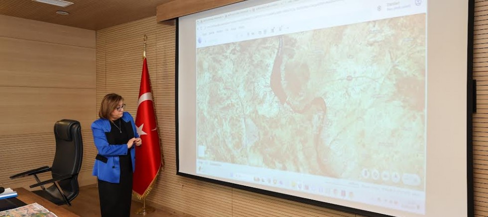 BÜYÜKŞEHİR, NİZİP’E YEŞİL EKONOMİ VE YENİ YAŞAM ALANLARI KAZANDIRIYOR