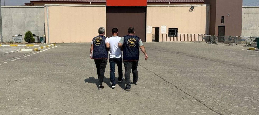 Cinayet Zanlısı 30 Yıl Sonra Yakalandı