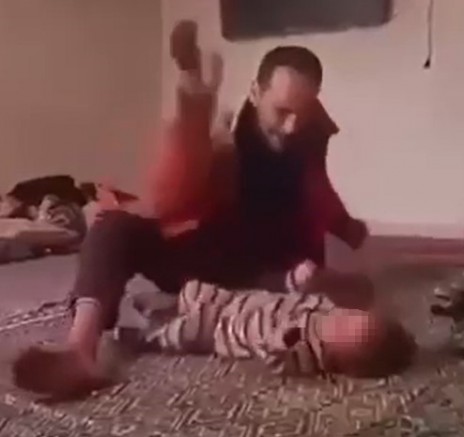 Çocuğunu öldüresiye darp edip 'şaka' savunması yapan babaya 19 yıl ceza