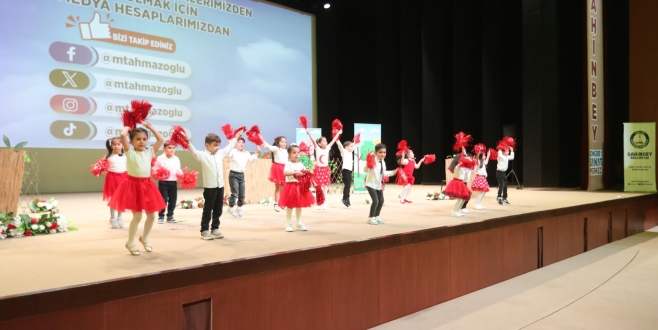 ÇOCUKLAR 23 NİSAN'I ŞAHİNBEY’DE KUTLADI