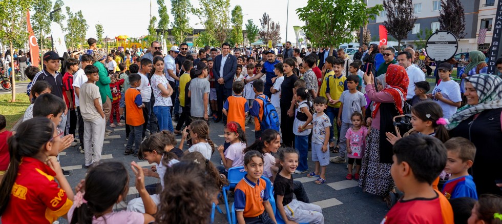 ÇOCUKLARIN SEVİNÇ ÇIĞLIKLARI ŞEHİTKAMİL’DE HİÇ SUSMAYACAK