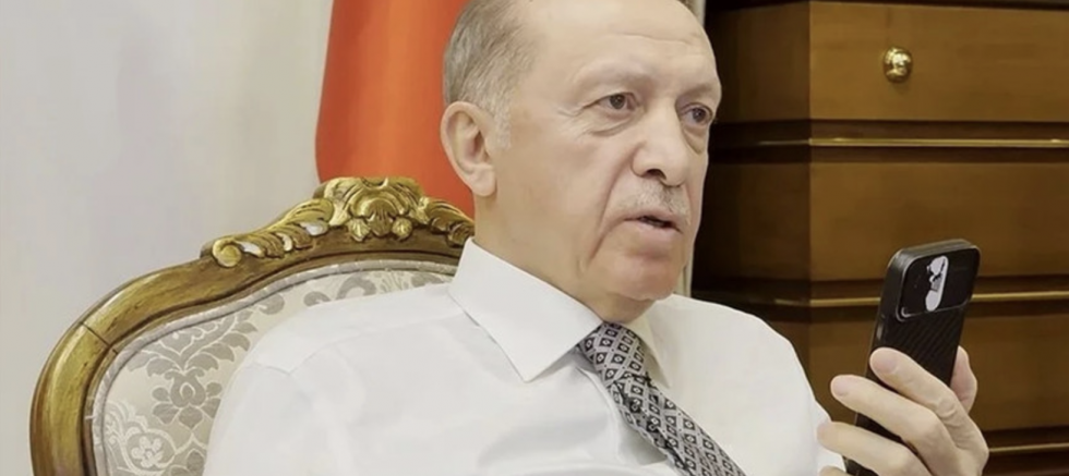 Cumhurbaşkanı Erdoğan'dan CHP Genel Başkanı Özel'e geçmiş olsun telefonu