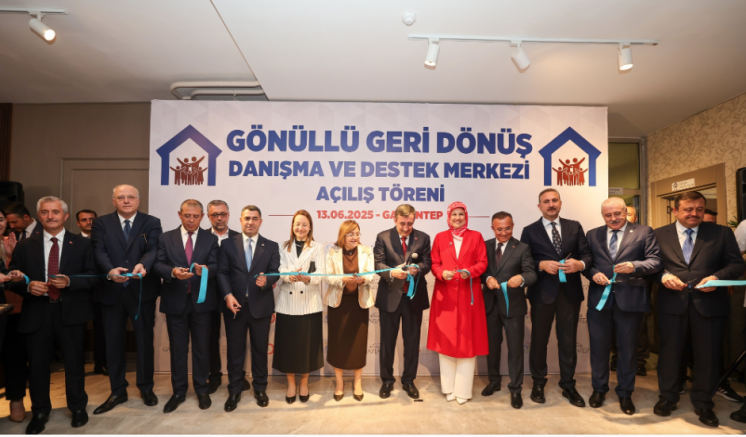 CUMHURBAŞKANI YARDIMCISI YILMAZ TARAFINDAN GÖNÜLLÜ GERİ DÖNÜŞ, DANIŞMA VE DESTEK MERKEZİ AÇILDI 