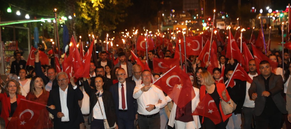 Cumhuriyet’in 102. yılı Nizip Belediyesi’nin etkinlikleriyle renklendi