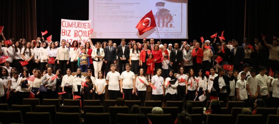 Cumhuriyetin 102. Yılı Hasan Kalyoncu Üniversitesi’nde coşkuyla kutlandı
