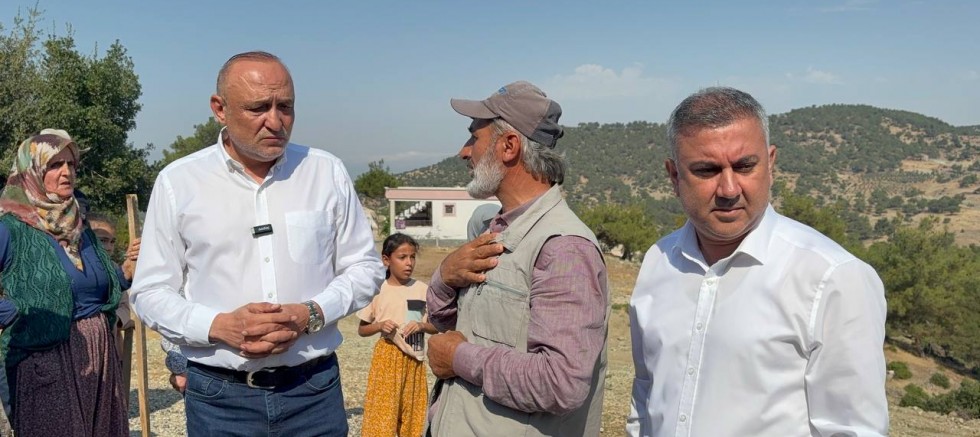 Depremzedenin evine de zeytinine de göz dikmeyin!