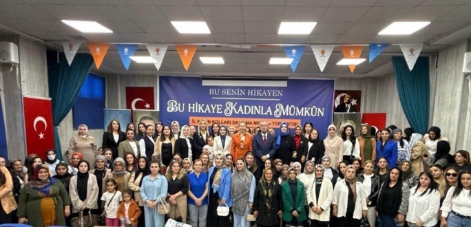 Derya Bakbak, Hakkari’de AK Kadınlarla Buluştu