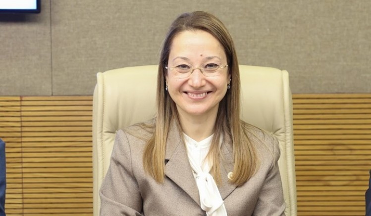 “Derya Bakbak’tan 10 Kasım Mesajı: Gazi Mustafa Kemal Atatürk’ü Saygı ve Rahmetle Anıyoruz.”