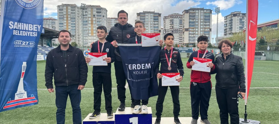 Erdem Koleji’nden Okçulukta Şampiyonluk Gururu