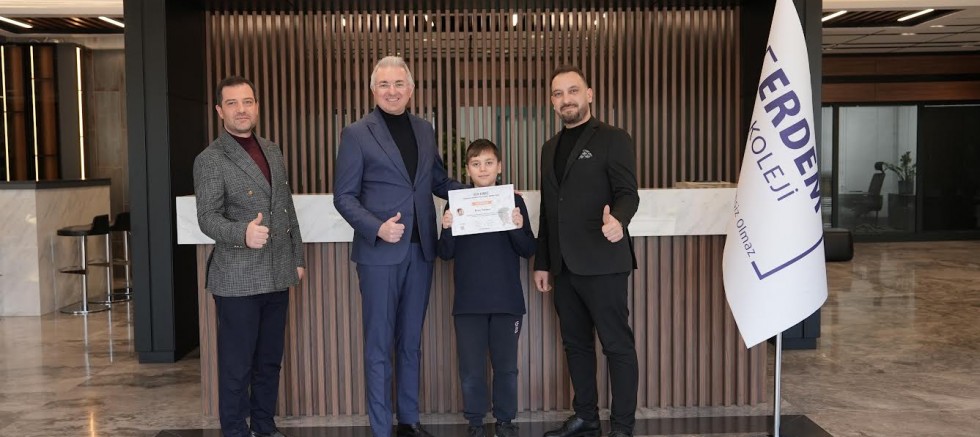 Erdem Koleji Öğrencisi Eren Yelden’den Uluslararası Arenada Üst Düzey Başarı