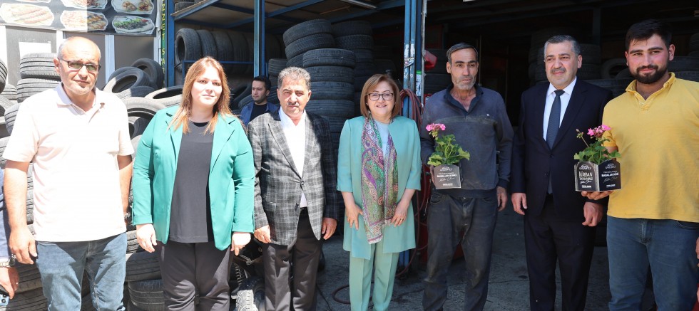 Fatma Şahin ve İsmail Güler esnaf ziyareti