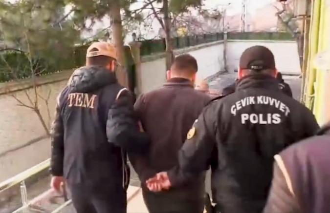 FETÖ'ye yönelik düzenlenen operasyonlarda 20 şüpheli yakalandı