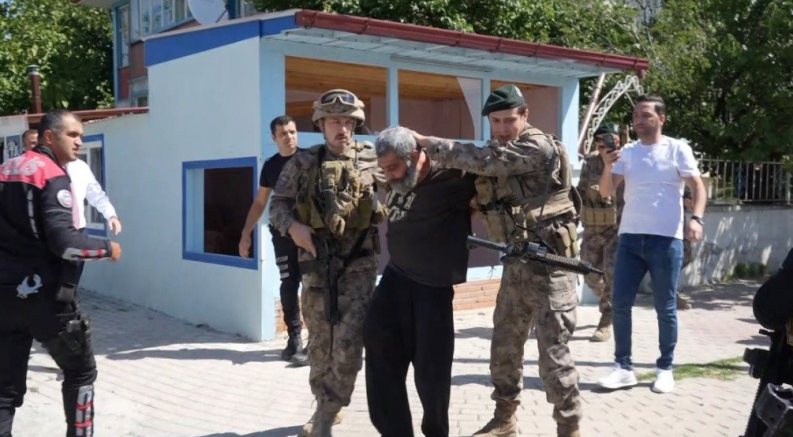 Fırıncıyı öldürdü marketçiyi yaraladı özel harekat operasyonuyla yakalandı