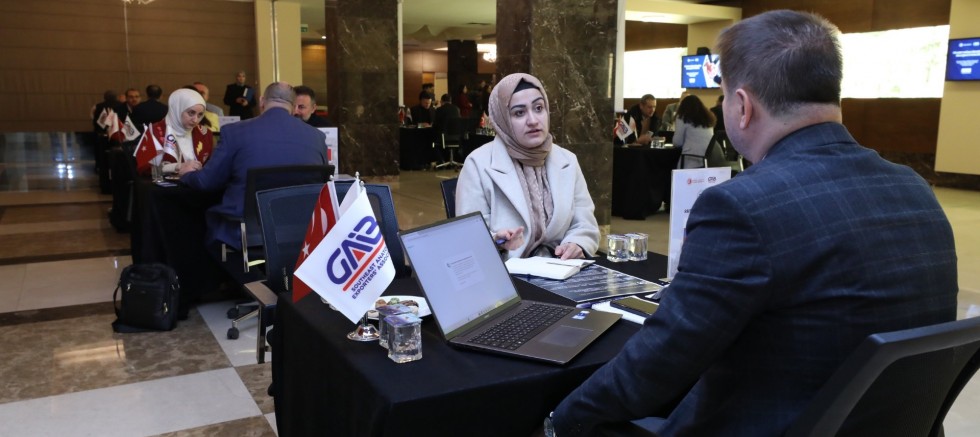 GAİB’DE TİCARET MÜŞAVİRLERİ VE İHRACATÇILAR BİR ARAYA GELDİ