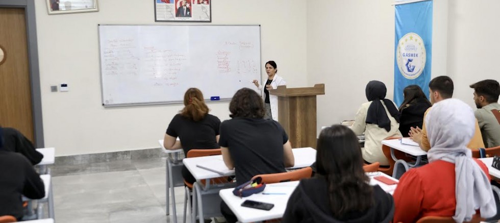 GASMEK, LGS’DE 153 ÖĞRENCİSİNİ BAŞARILI LİSELERE YERLEŞTİRDİ