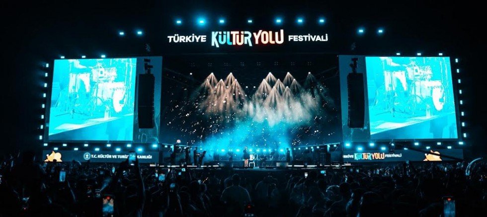  GASTROANTEP FESTİVALİ’NDE TUĞÇE KANDEMİR RÜZGARI ESTİ!