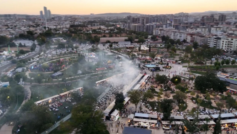 GASTROANTEP KÜLTÜR YOLU FESTİVALİ 8. GÜNÜNDE ETKİNLİKLERLE DEVAM EDİYORGASTROANTEP KÜLTÜR YOLU FESTİVALİ 8. GÜNÜNDE ETKİNLİKLERLE DEVAM EDİYOR