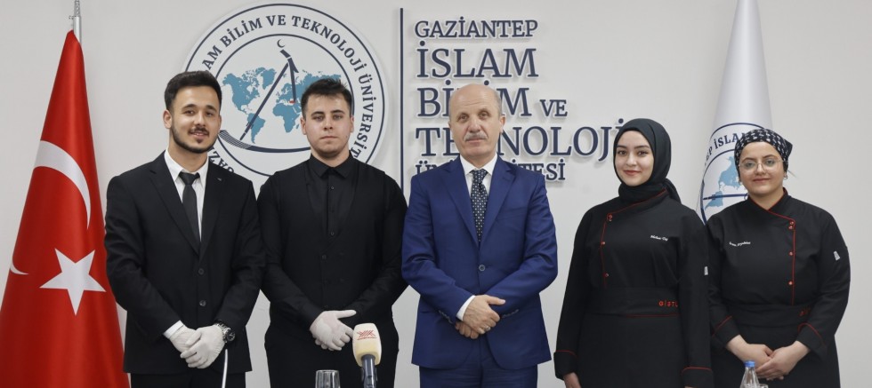 Gastronomi Öğrencilerinden YÖK Başkanı’na Unutulmaz Lezzet Deneyimi