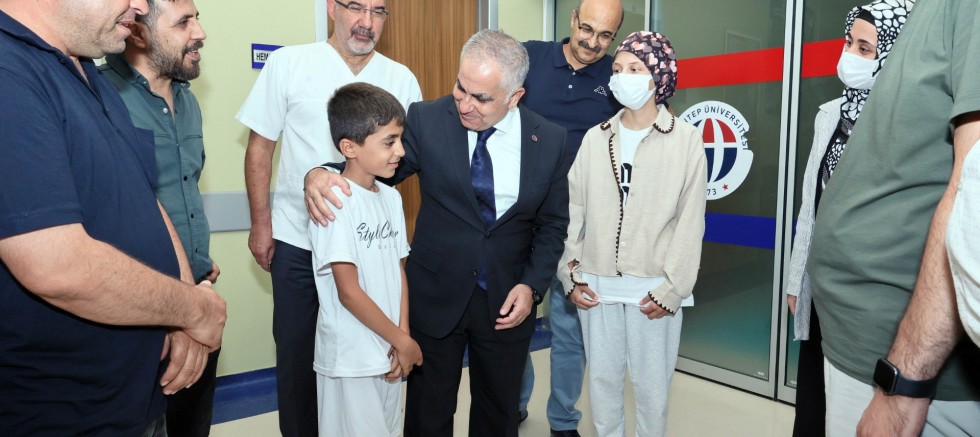 GAÜN ÇOCUK HASTANESİNDE BAŞARILI KEMİK İLİĞİ NAKLİ