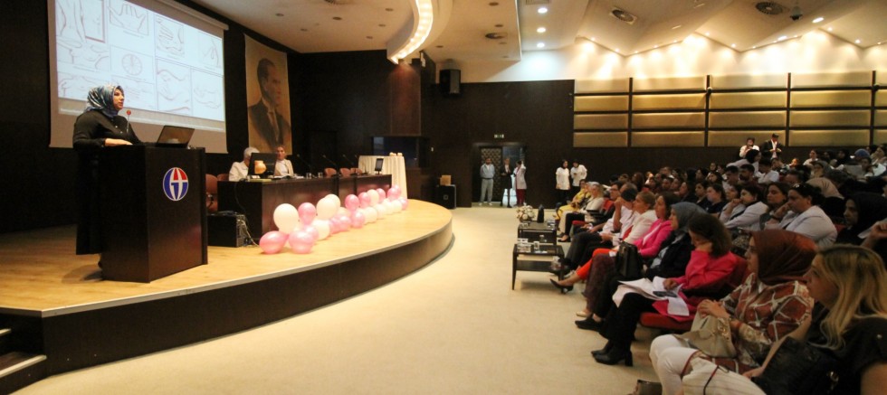 GAÜN’de “Meme Kanserinde Bütüncül Yaklaşım” Paneli Düzenlendi