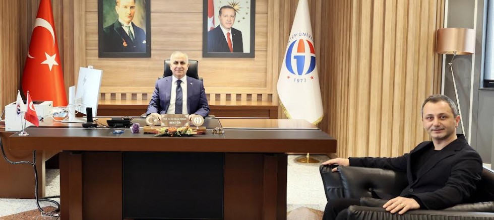 GAÜN REKTÖRÜ DOĞAN, TÜBİTAK 2219 BURSU KAZANAN DOÇ. DR. UÇUK’U  KABUL ETTİ